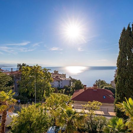 Altamar Seaview Opatija Apartman Kültér fotó