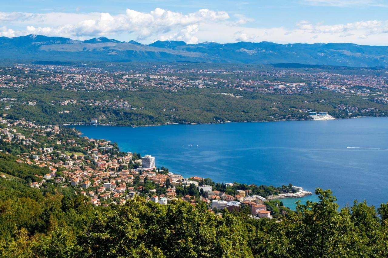 Altamar Seaview Opatija Apartman Kültér fotó