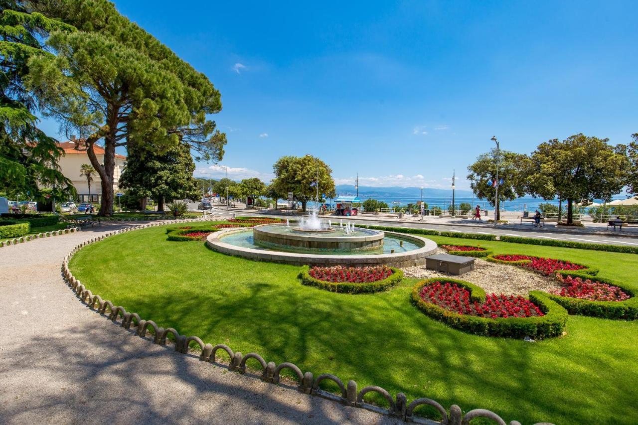 Altamar Seaview Opatija Apartman Kültér fotó
