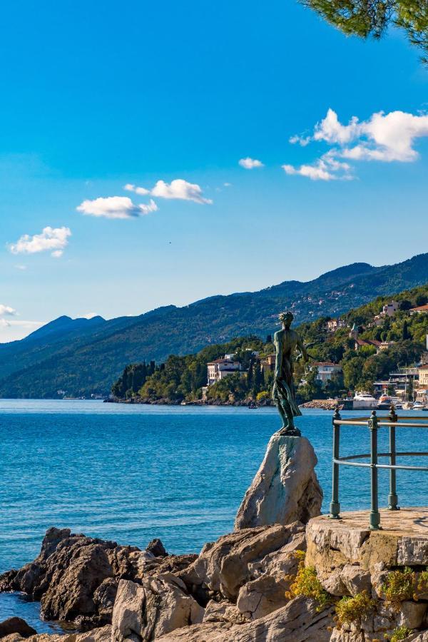 Altamar Seaview Opatija Apartman Kültér fotó